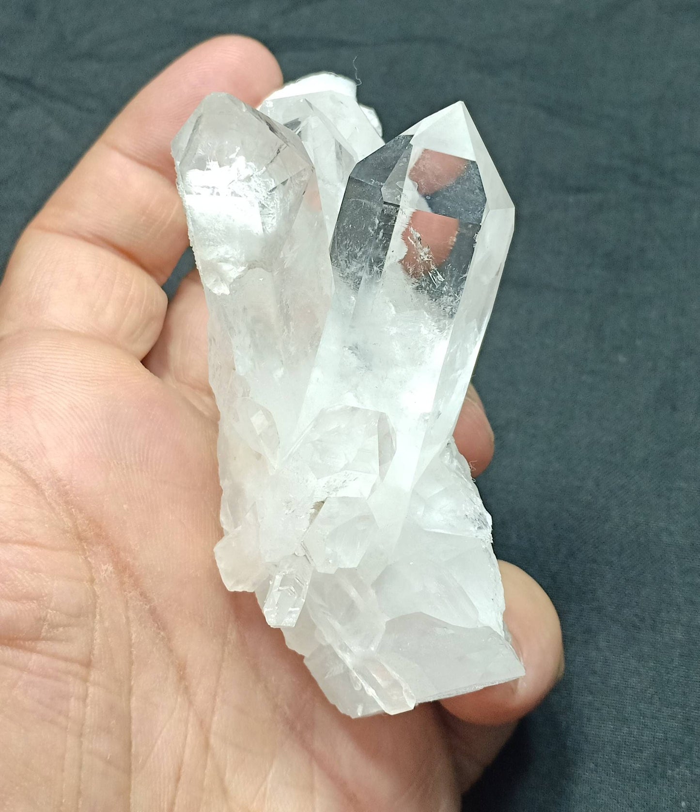 Terminated quartz Crystal 155 grams