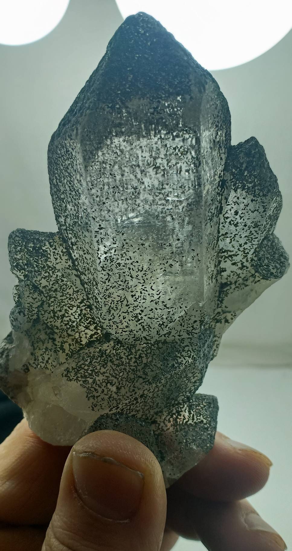 Single beautifully terminated quartz Crystals with sprinkled chlorite 237 grams