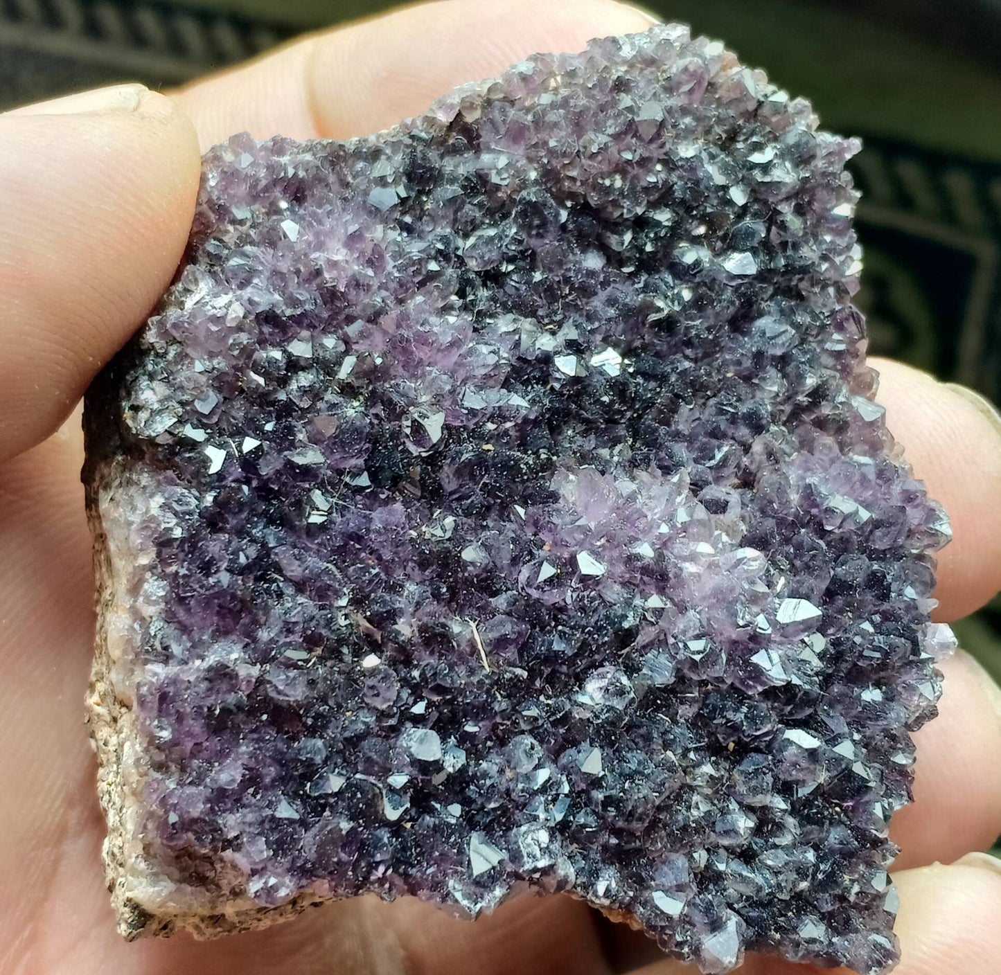 Drusy Amethyst crystals Cluster 73 grams