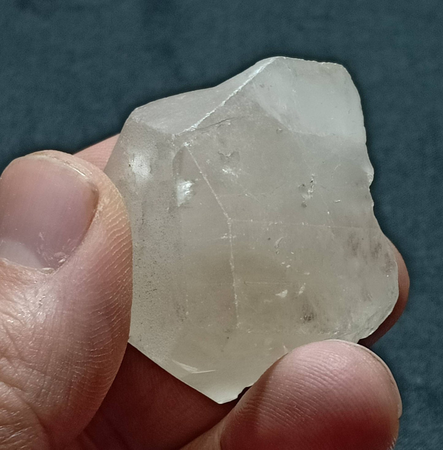 Single beautiful Terminated Topaz crystal 64 grams