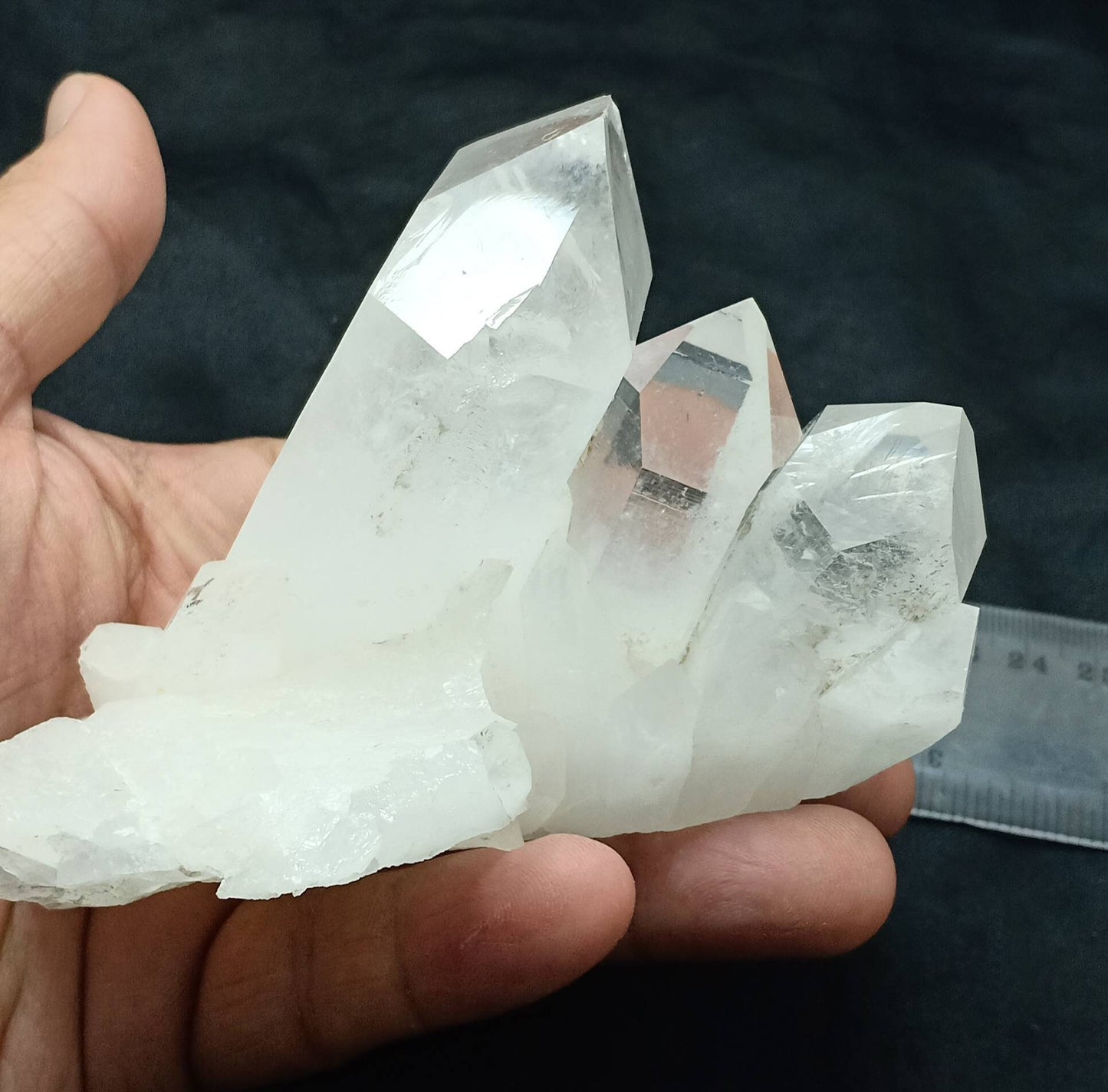 An amazing specimen of Quartz Crystals cluster self standing specimen 515 grams