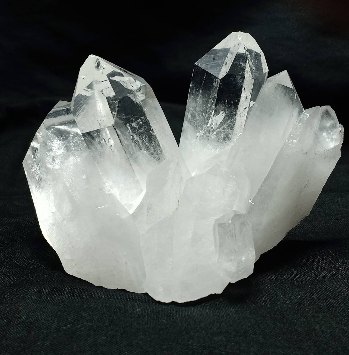 An amazing Aesthetic Natural Specimen of Terminated clear Quartz cluster 383 grams