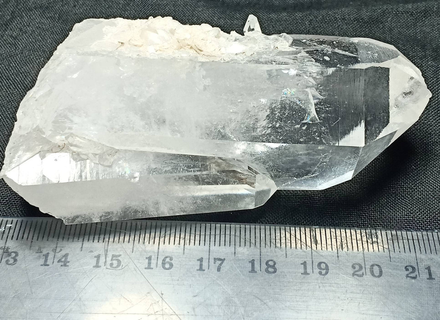 An amazing terminated twin Quartz Crystals specimen 142 grams