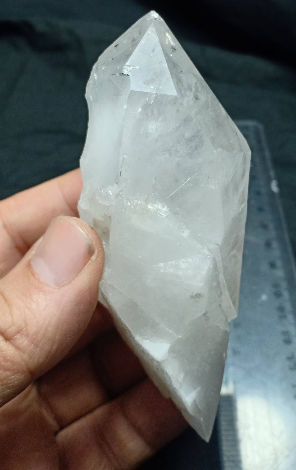 An amazing terminated Quartz Crystal 193 grams