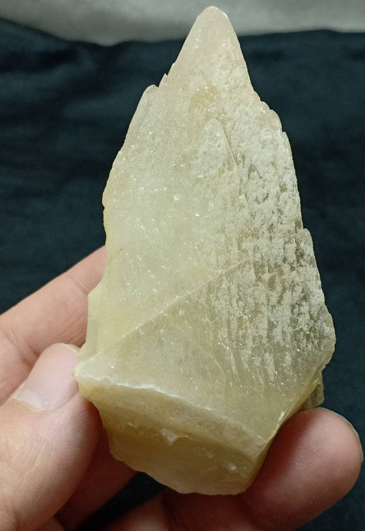 Single beautiful Dogteeth calcite crystal with beautiful terminations 147 grams