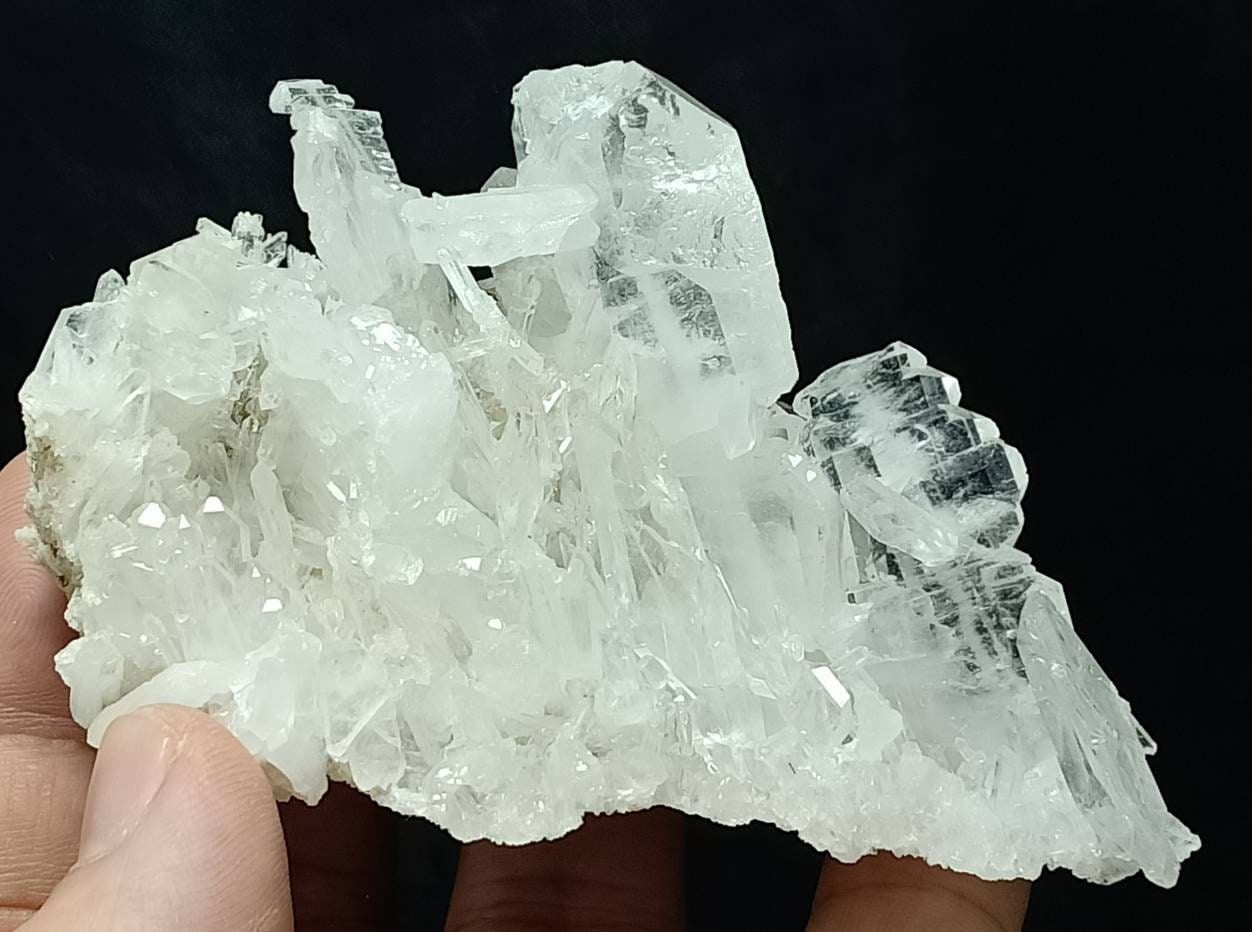 Single beautiful aesthetic Faden Quartz Crystal Specimen 172 grams