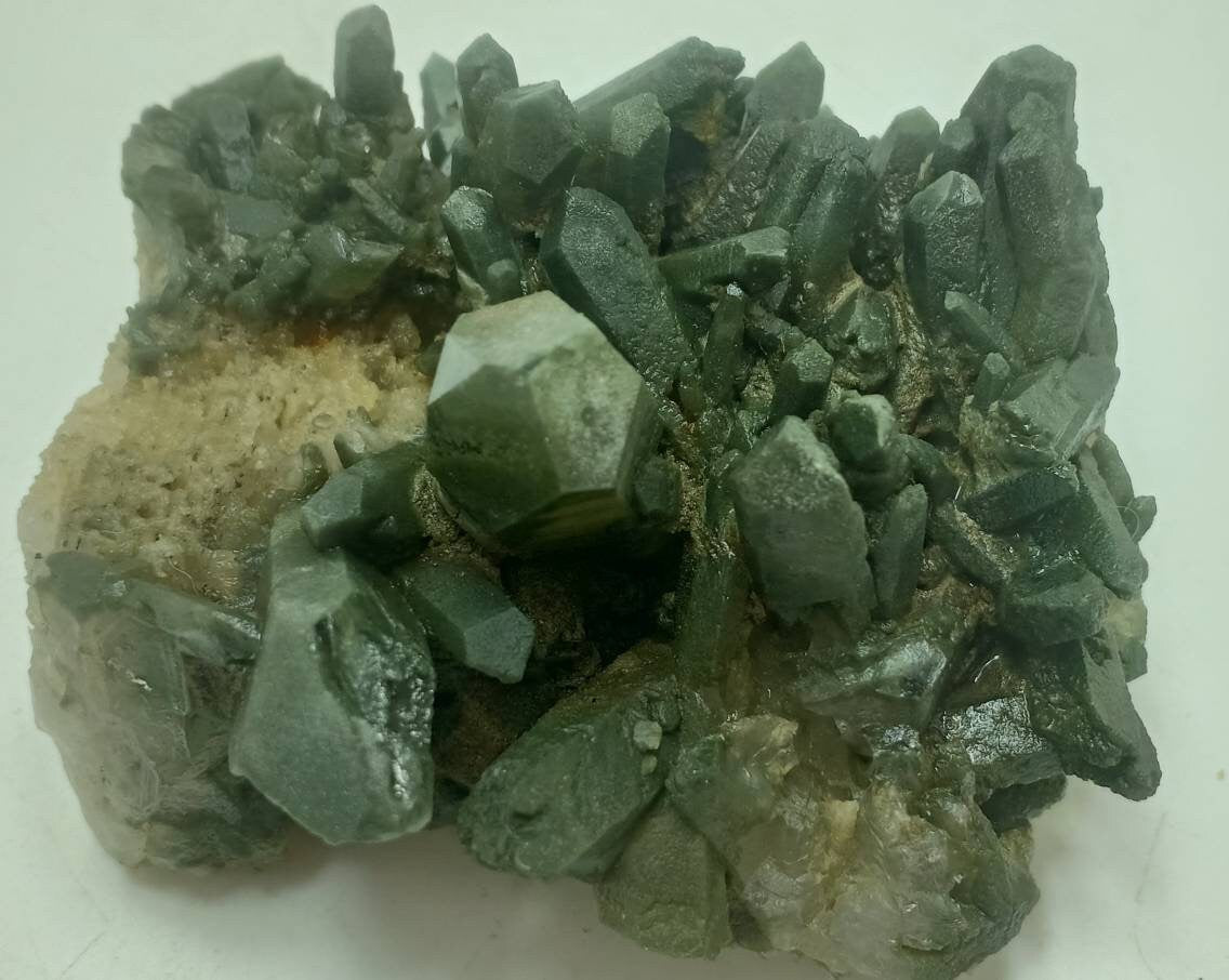 An Aesthetic Natural beautifully terminated Chlorite Quartz crystals cluster 254 grams