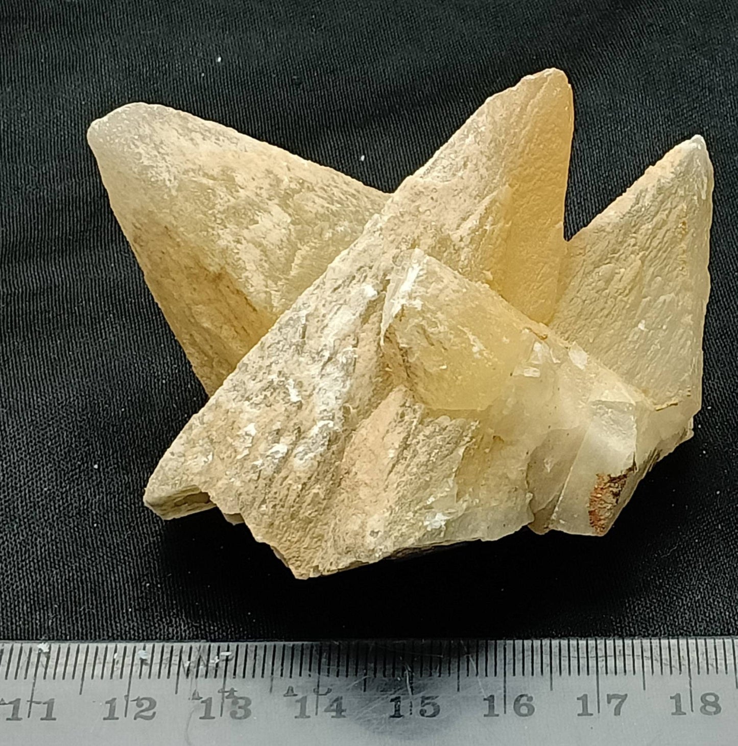 Single beautiful Dogteeth calcite crystals cluster with beautiful terminations 154 grams