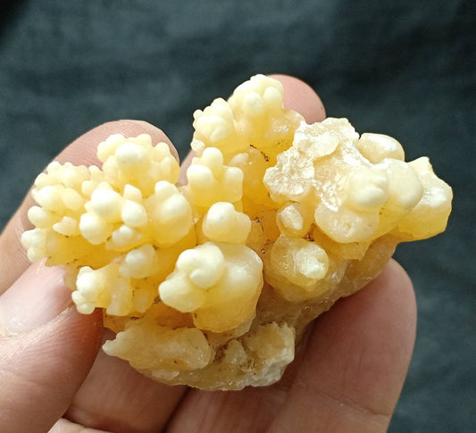 An aesthetic specimen of aragonite flower shape natural terminated crystals 89 grams