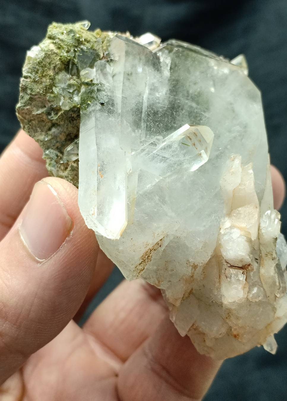 An amazing quartz and Epidote cluster with beautiful terminations 157 grams