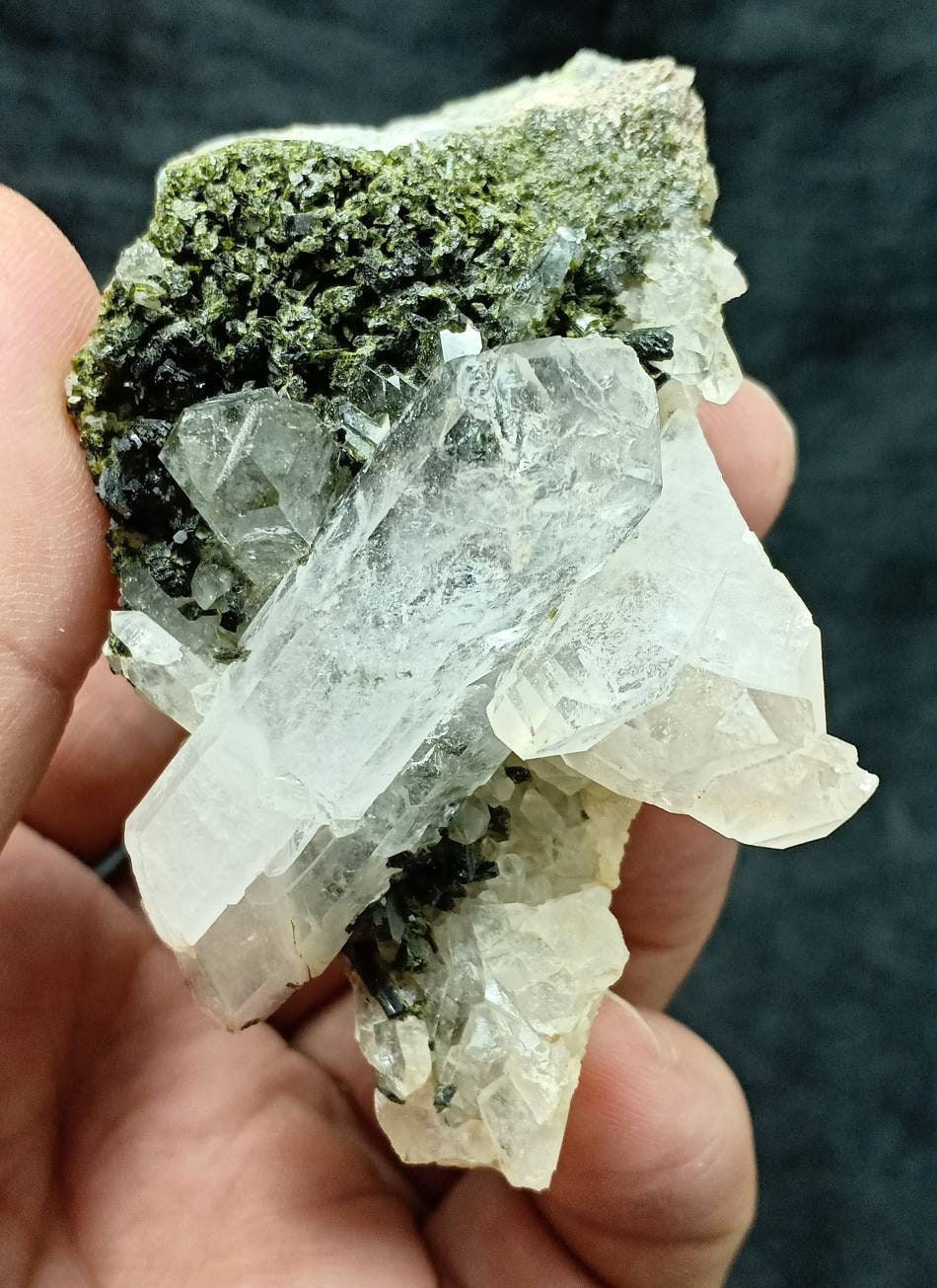 An amazing quartz and Epidote cluster with beautiful terminations 137 grams