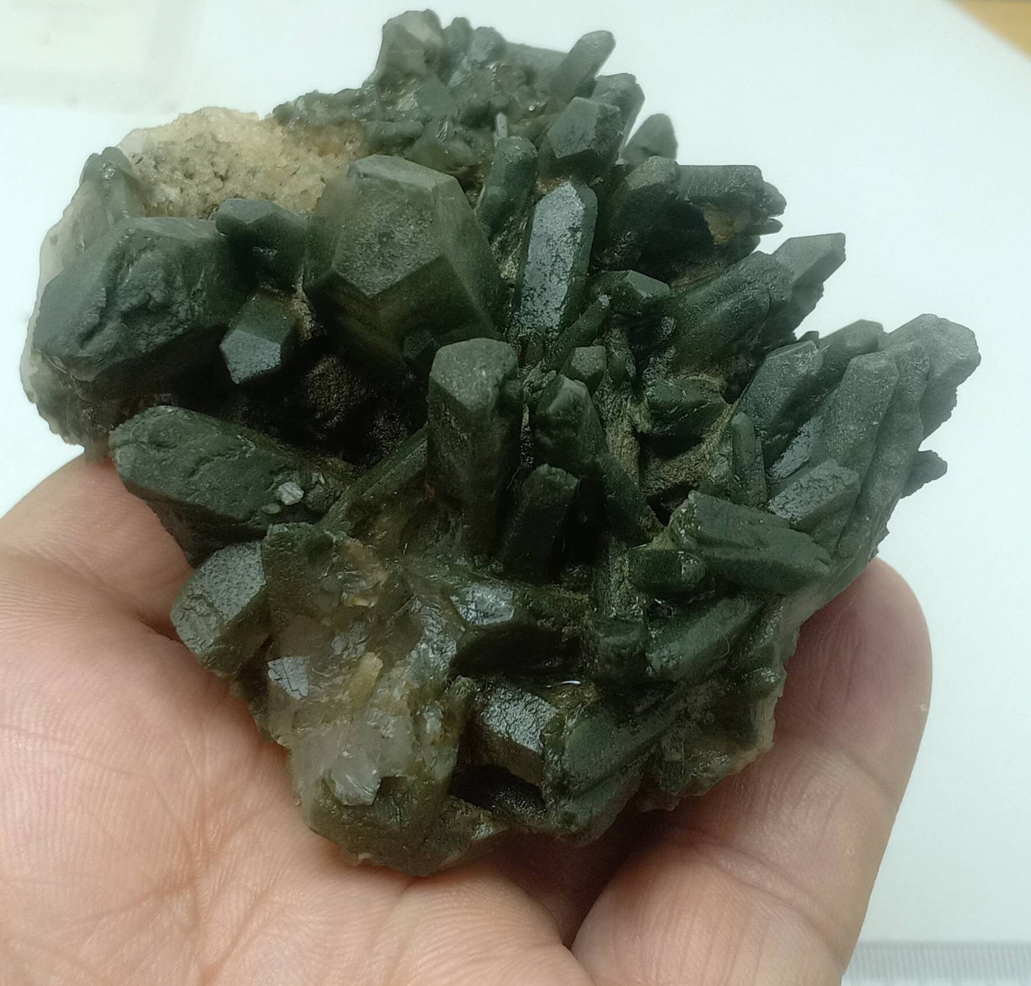 An Aesthetic Natural beautifully terminated Chlorite Quartz crystals cluster 254 grams