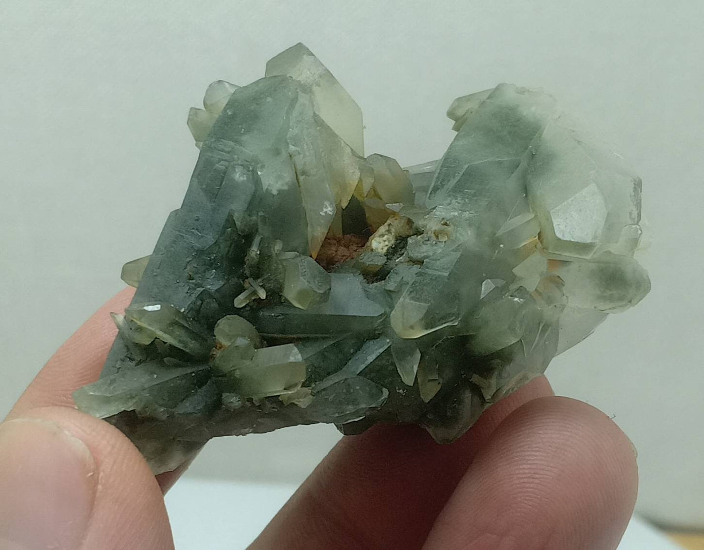 An Aesthetic Natural beautifully terminated Chlorite Quartz crystals cluster 90 grams