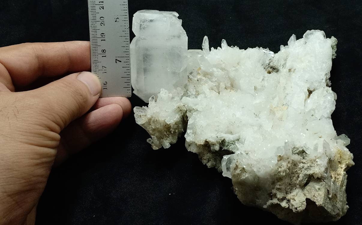 Single beautiful Faden Quartz Crystals specimen with twin faden crystals back to back 588 grams