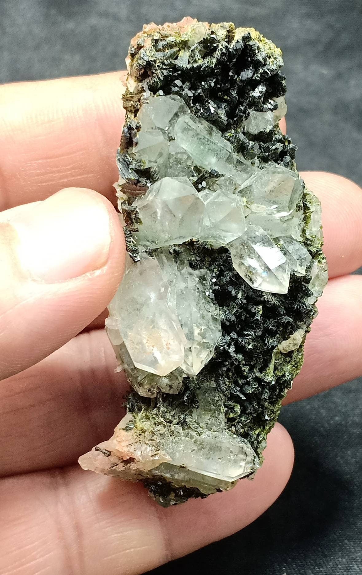 quartz and Epidote cluster with beautiful terminations 54 grams