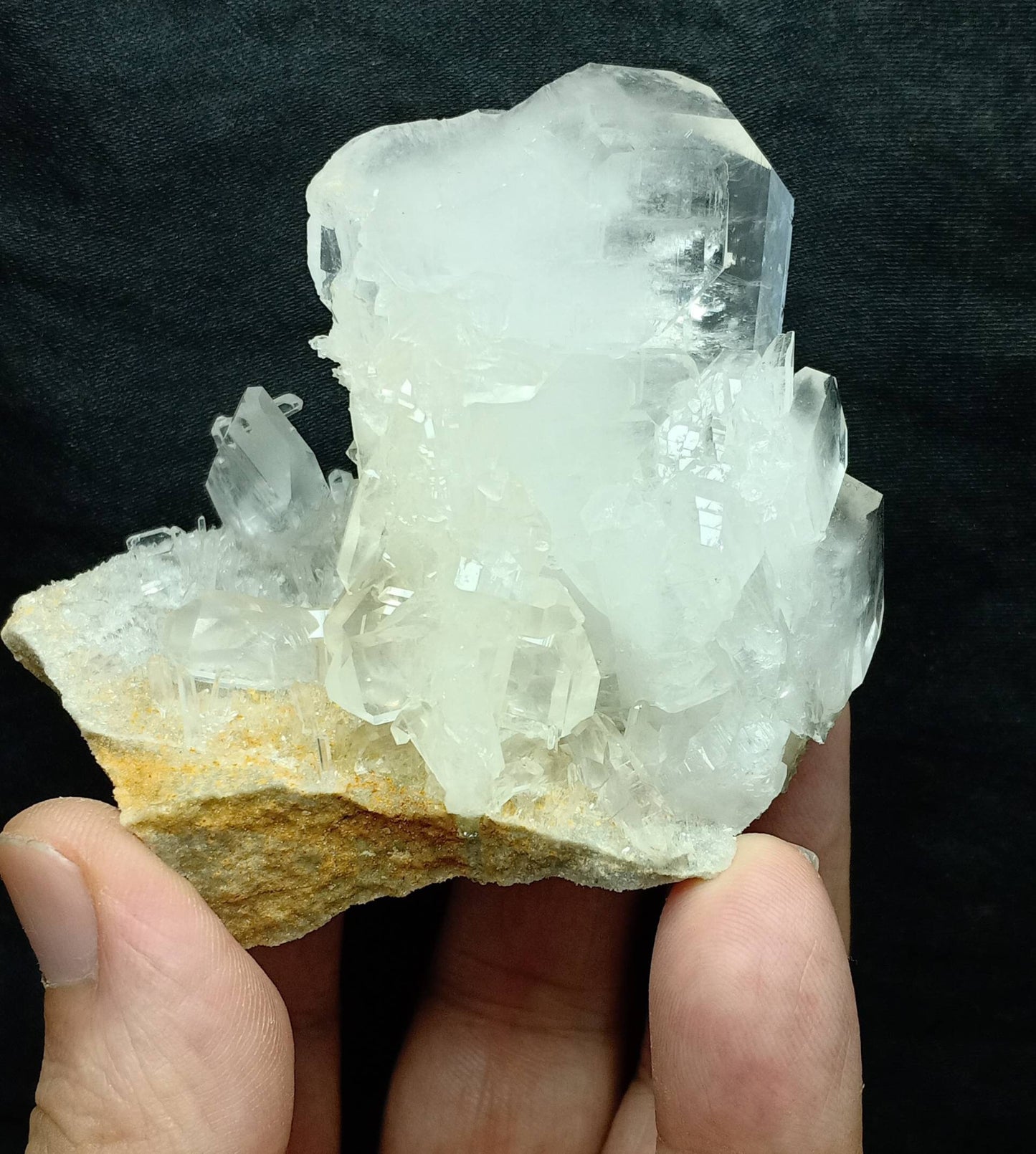 Single beautiful Faden Quartz Crystals specimen 171 grams