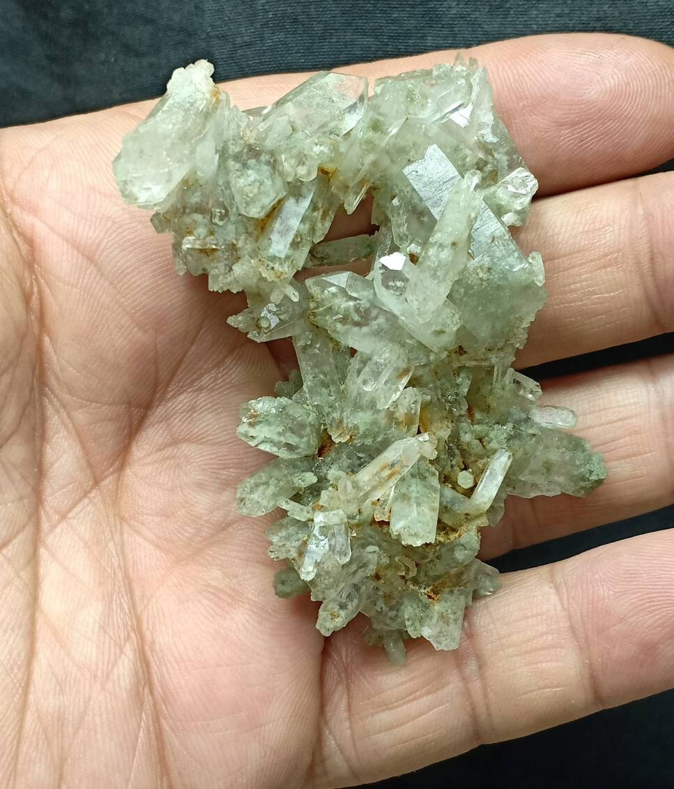 Chlorite Quartz crystals cluster 43 grams
