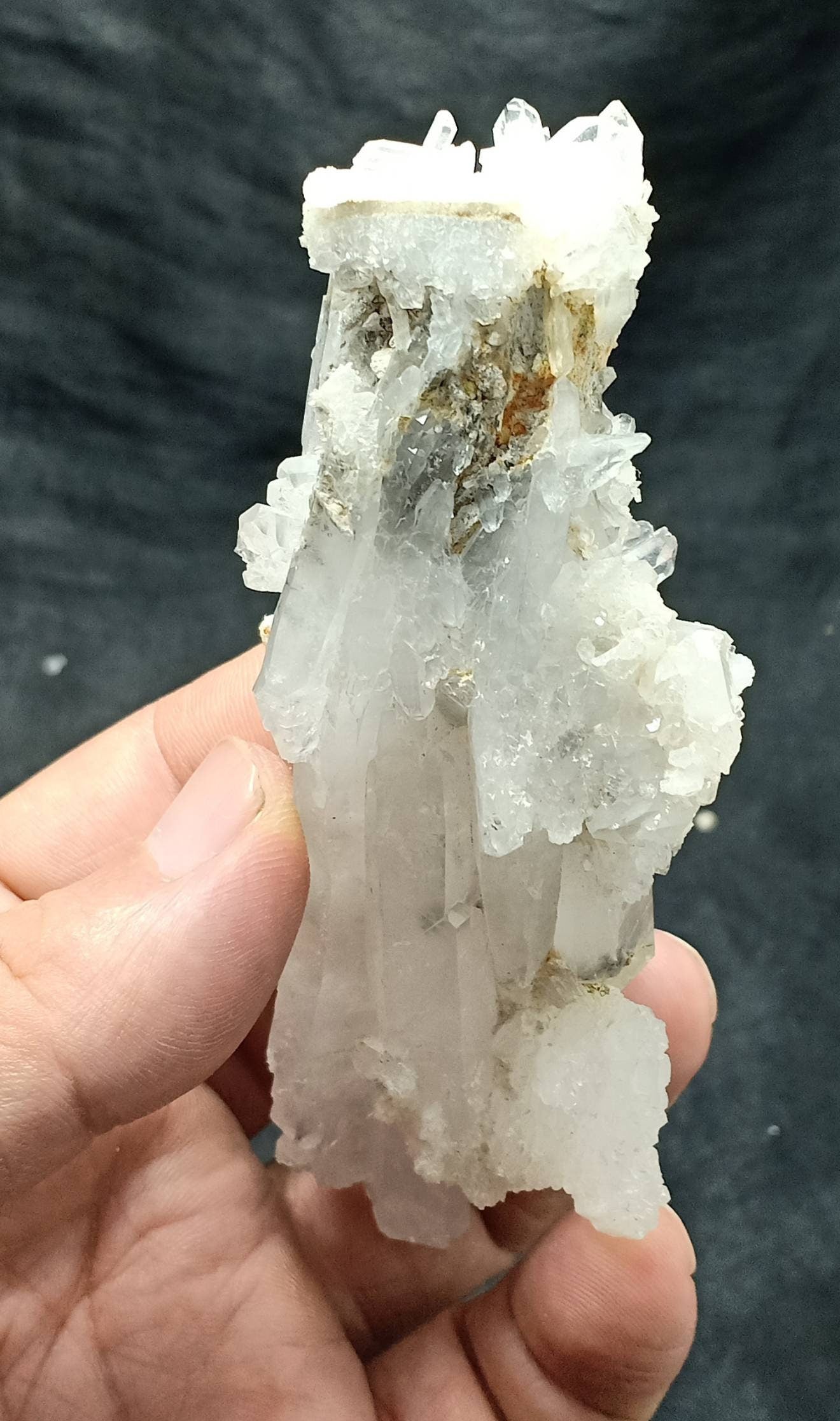 Quartz Crystals cluster 135 grams