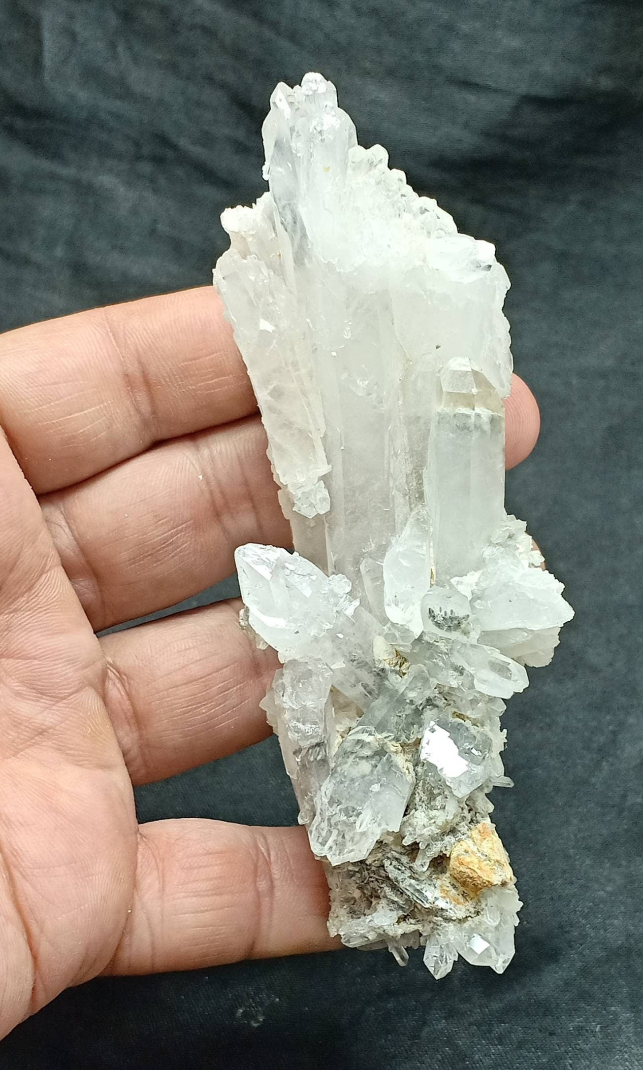 Quartz Crystals cluster 135 grams