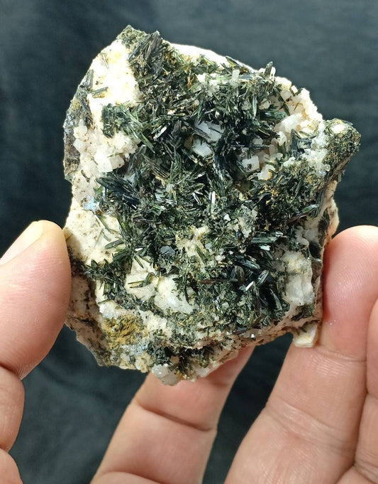 Aegirine crystals specimen 141 grams