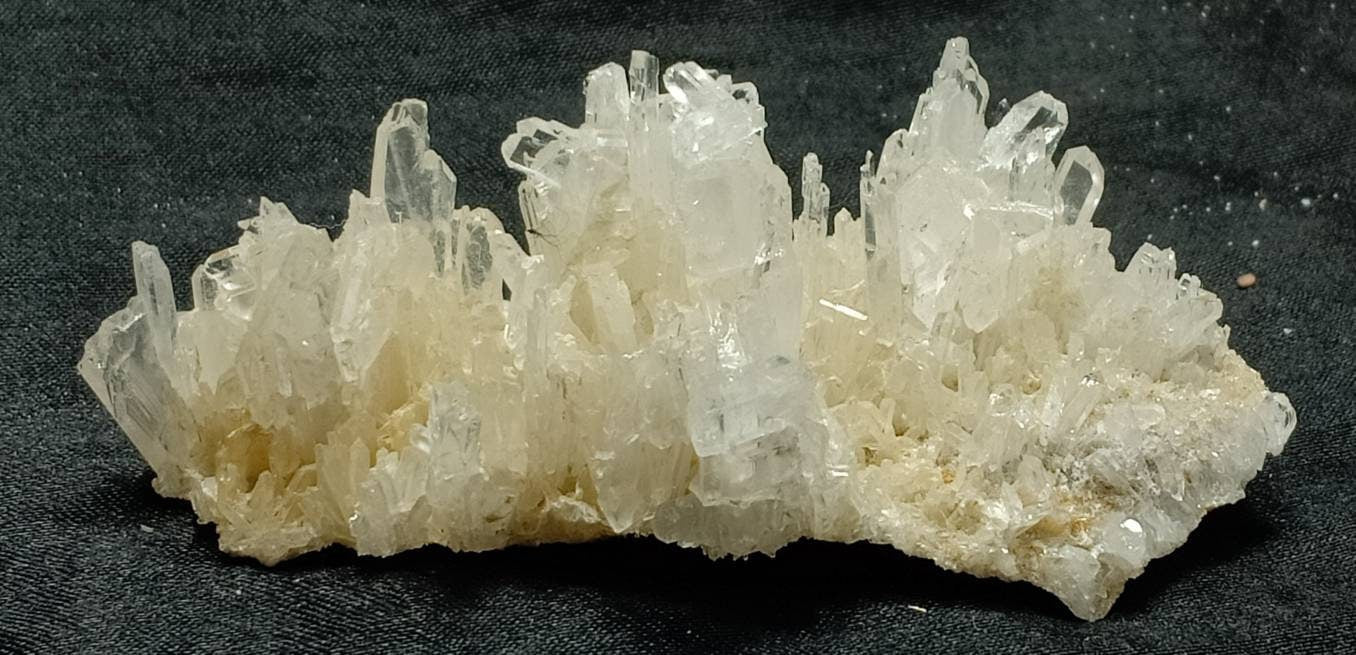 Single beautiful Faden Quartz Crystals specimen 67 grams