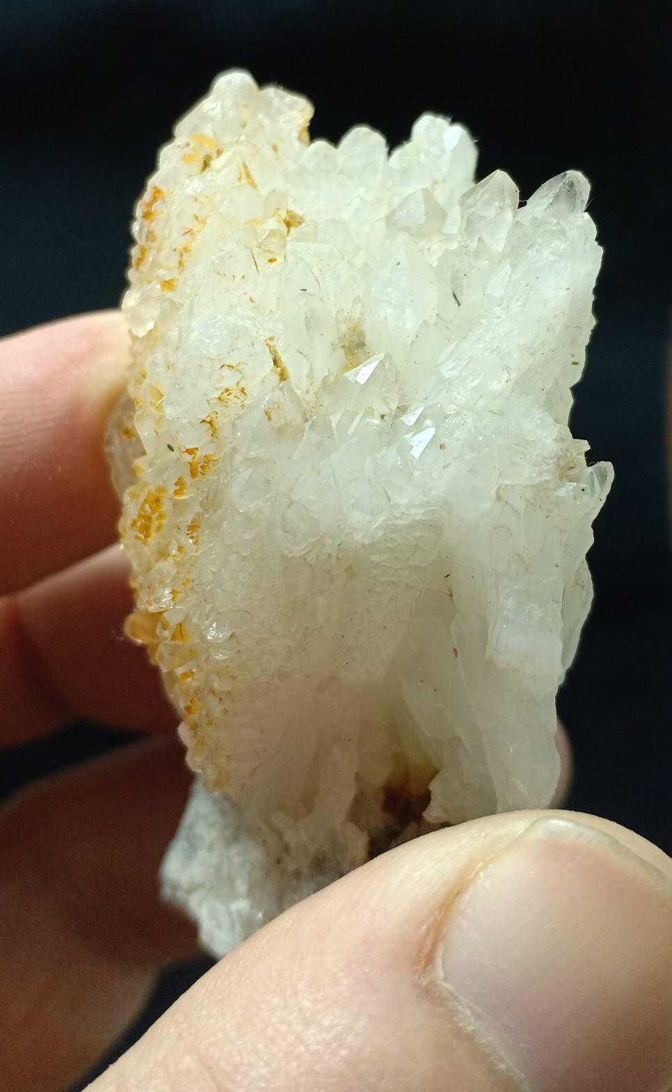 An amazing specimen unique perfectly terminated quartz crystals cluster on matrix 82 grams