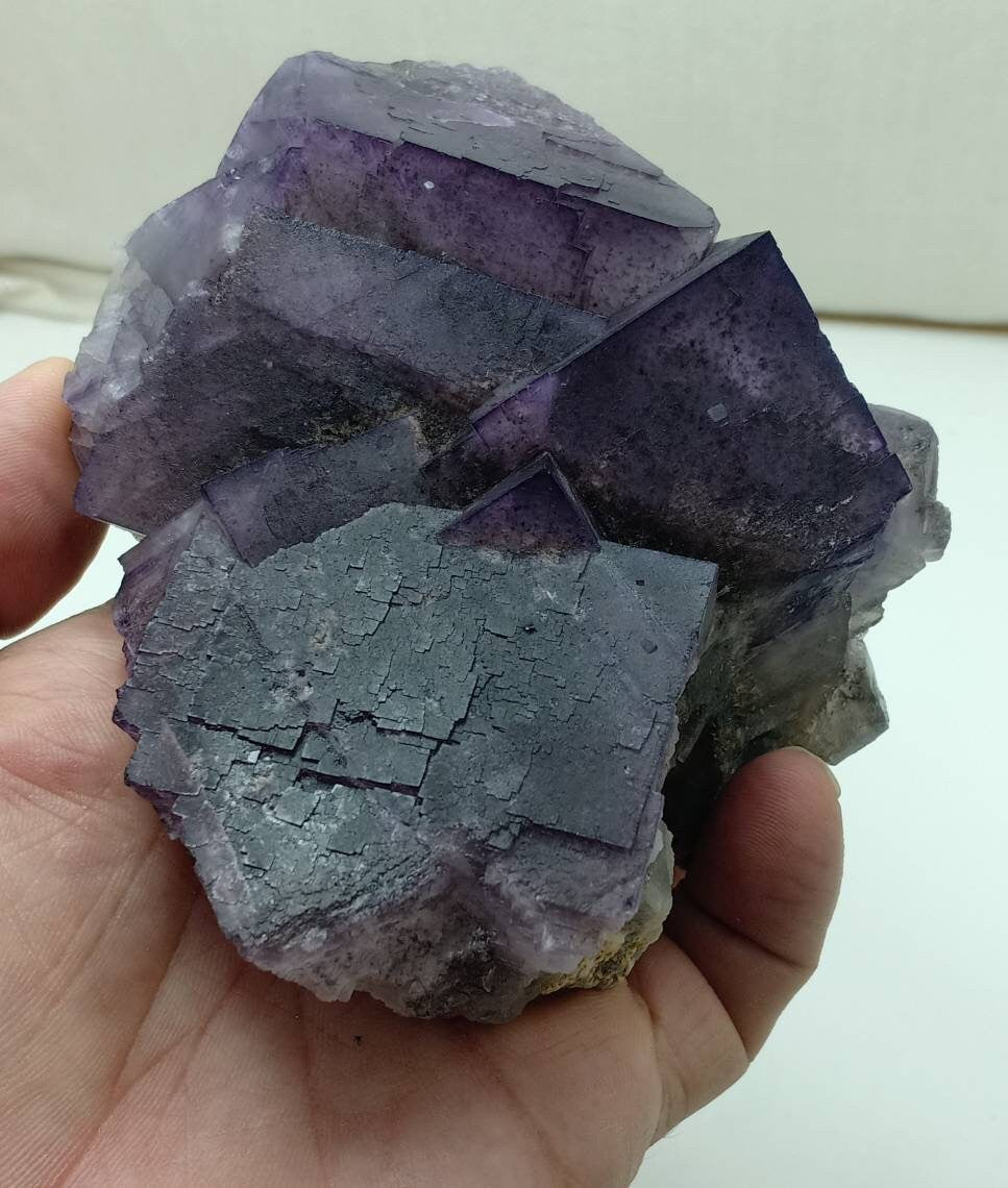 An amazing perfectly terminated twin Purple Fluorite specimen 810 grams