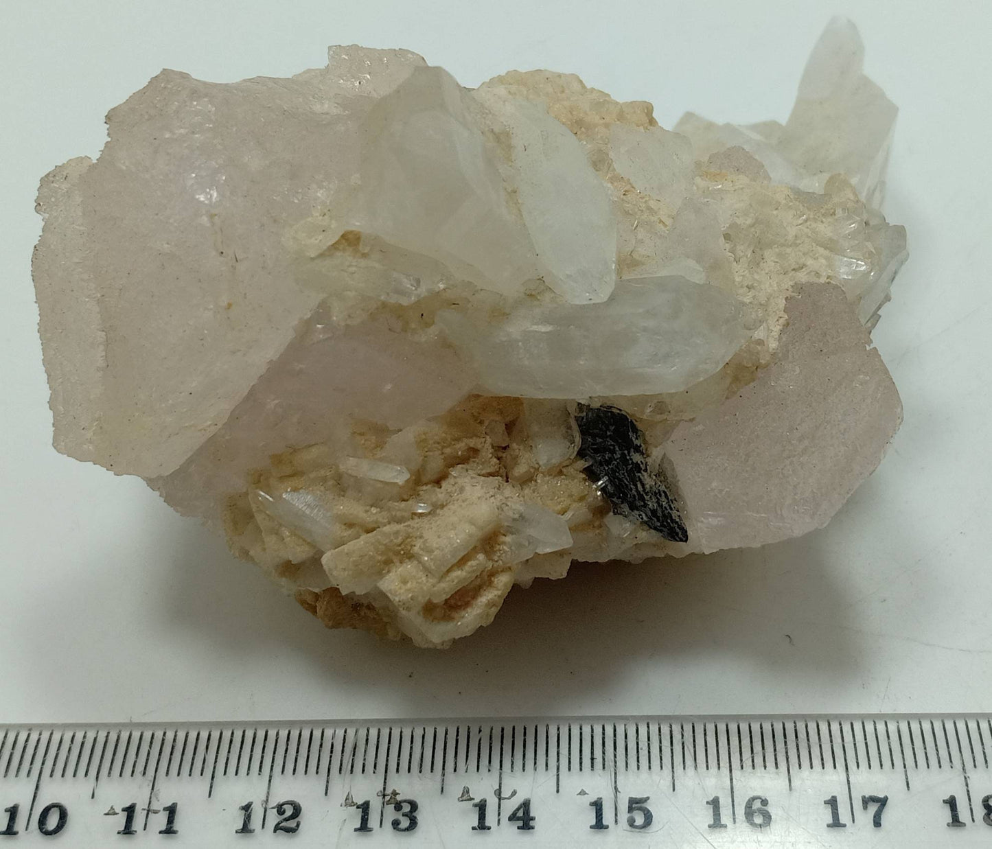 Light pink morganite with quartz and Tantalite 228 grams