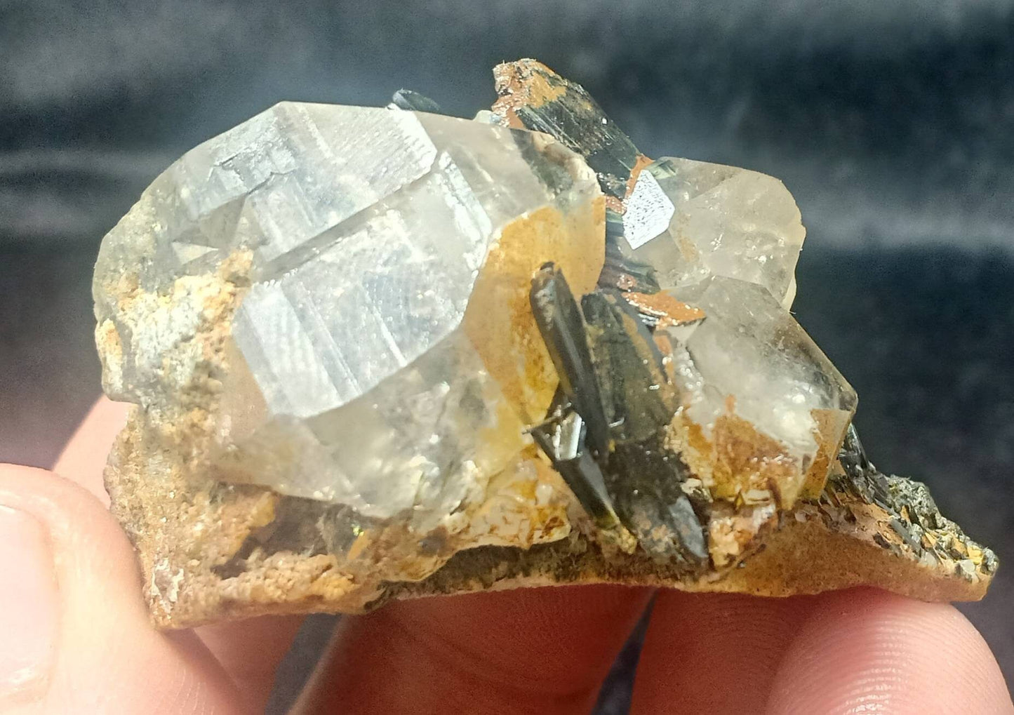 Single beautiful aesthetic aegirine crystals specimen with combined terminated quartz crystals 69 grams