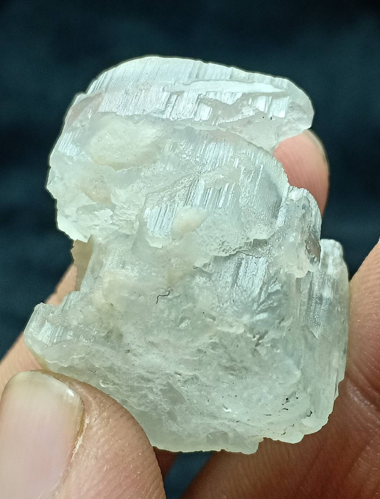 Etched Aquamarine floater Crystal 21 grams