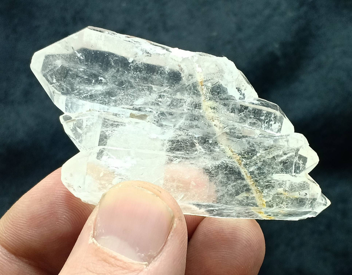 Single beautiful aesthetic specimen of clear quartz crystals with Faden and chlorite  inclusions 43 grams