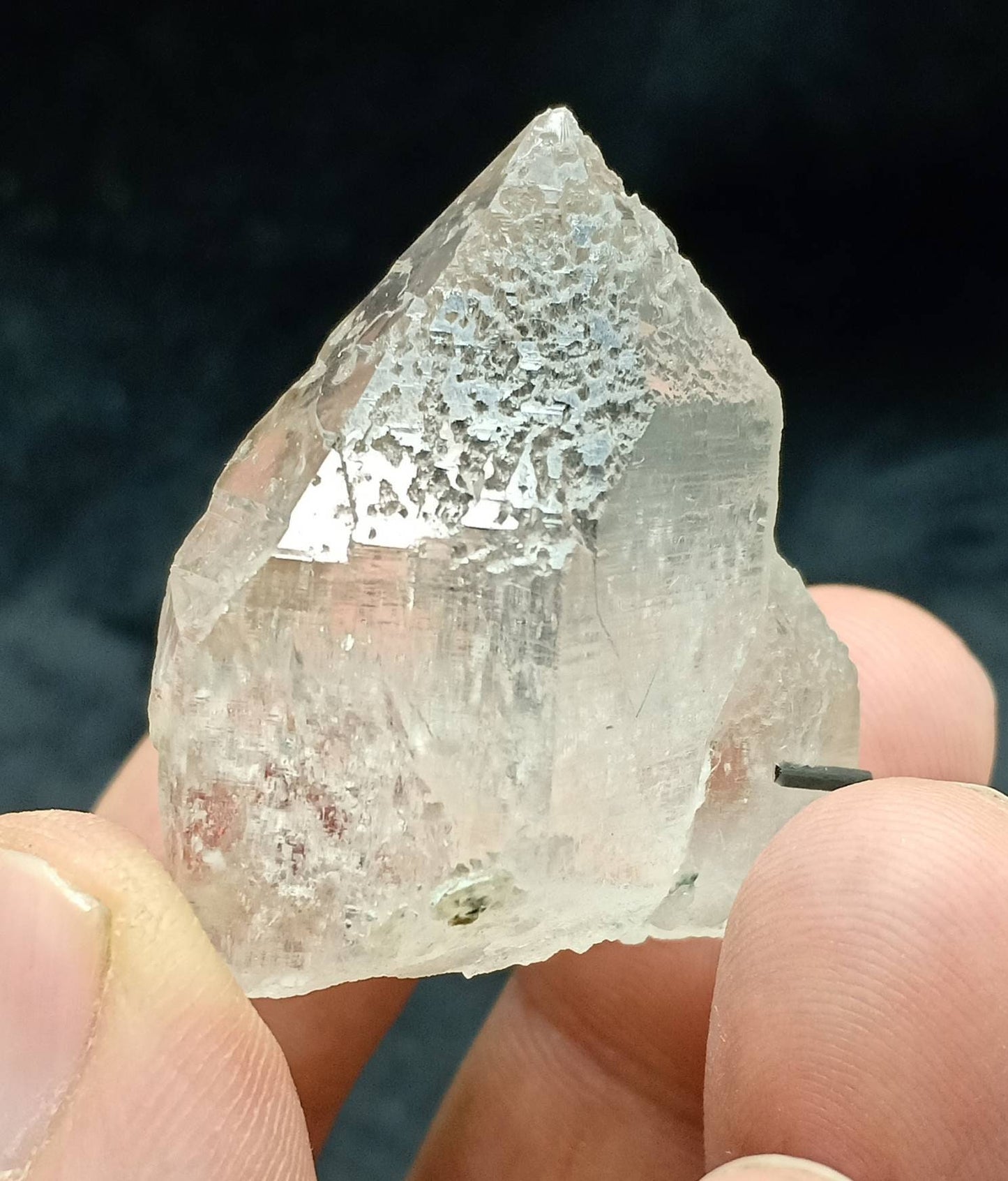 Natural terminated specimen of quartz crystals with associated Garnet 33 grams