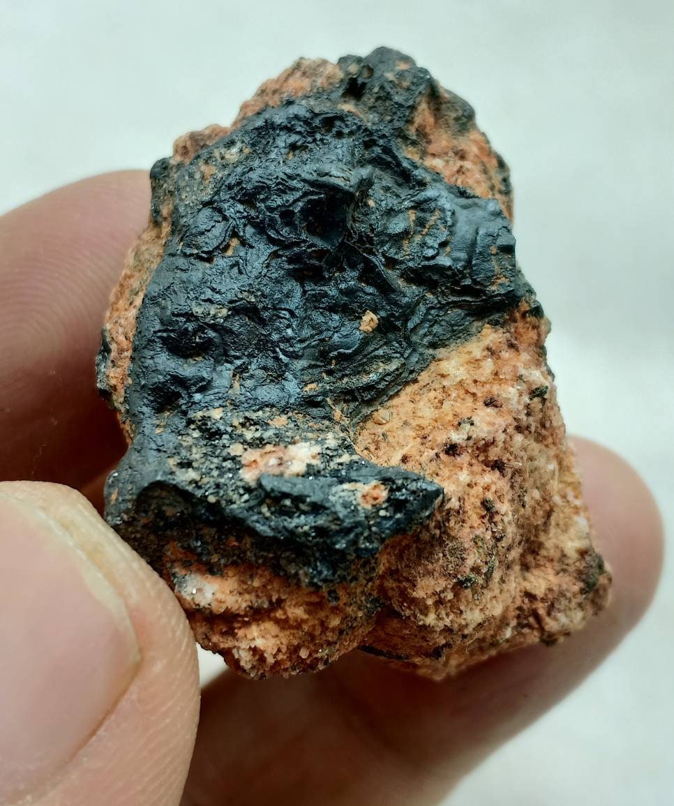 Hollandite on matrix 40g