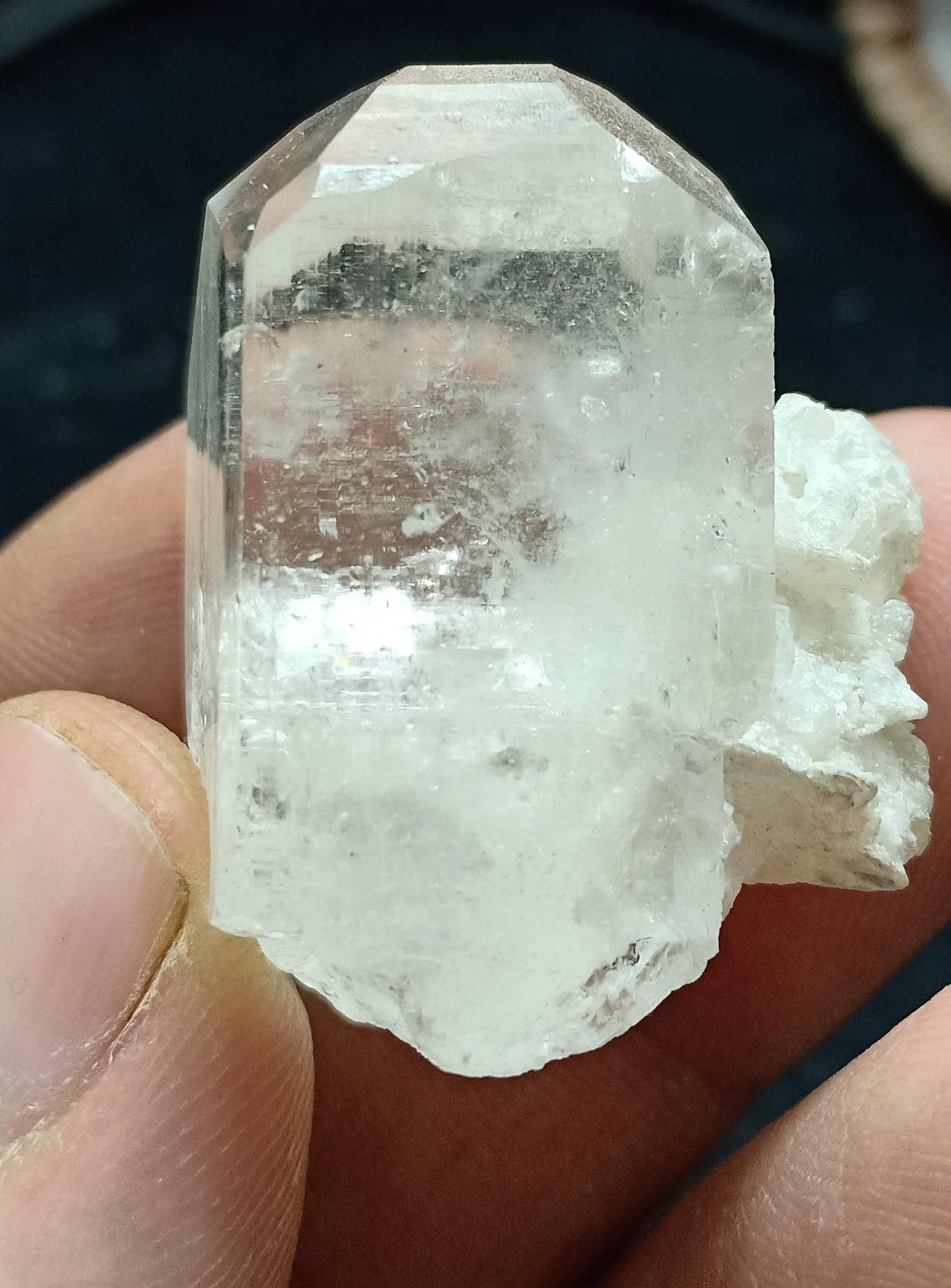 An amazing Single beautiful perfectly terminated colorless white Topaz crystal 33 grams