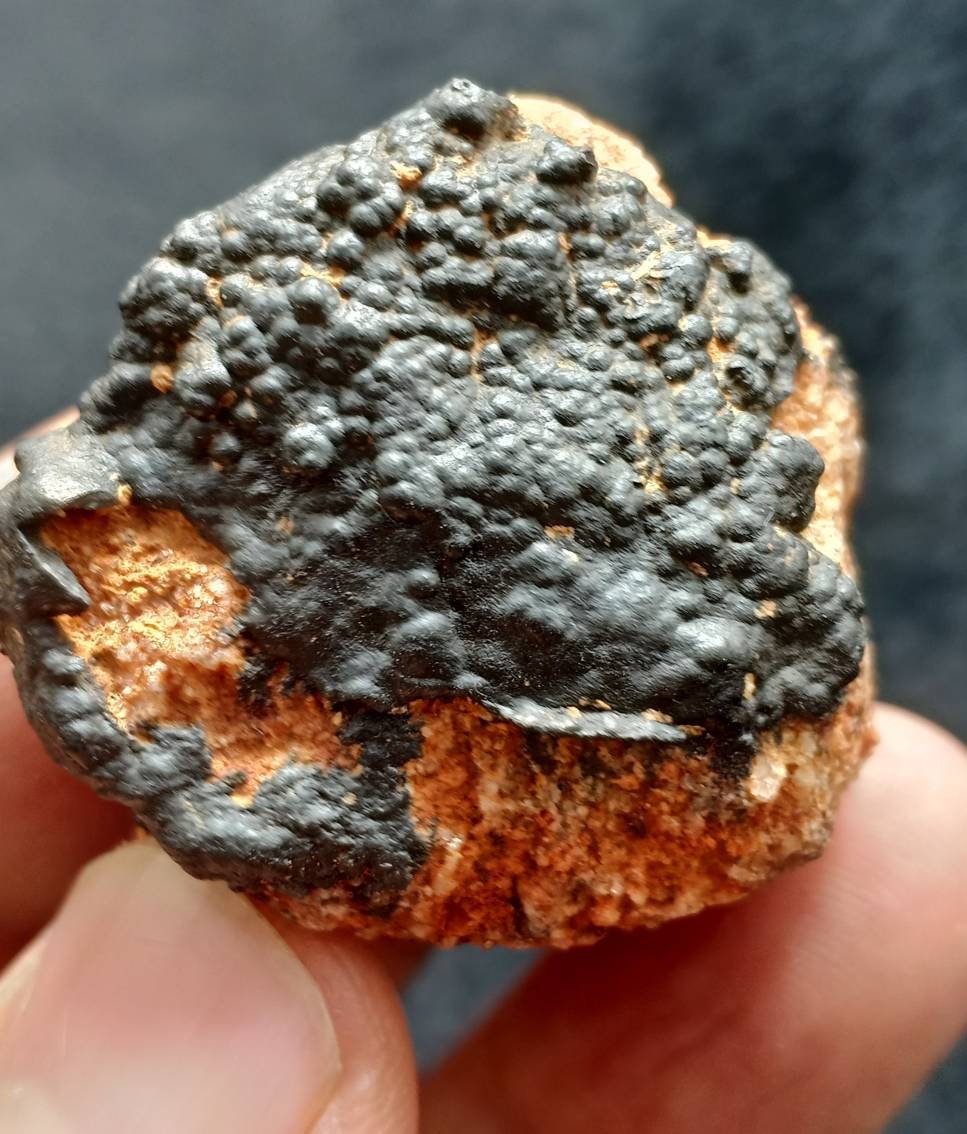 Hollandite on matrix 38g