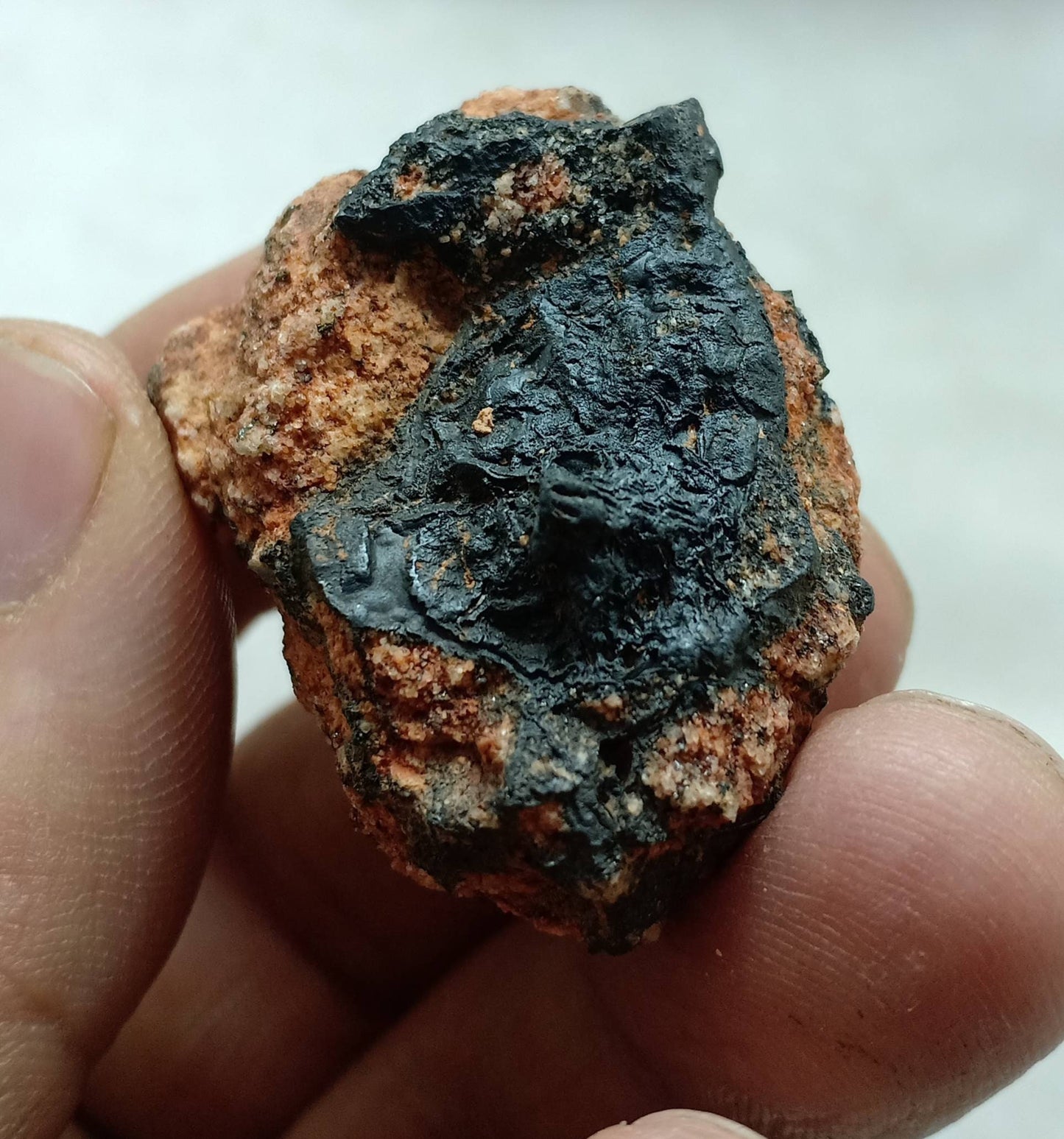 Hollandite on matrix 40g