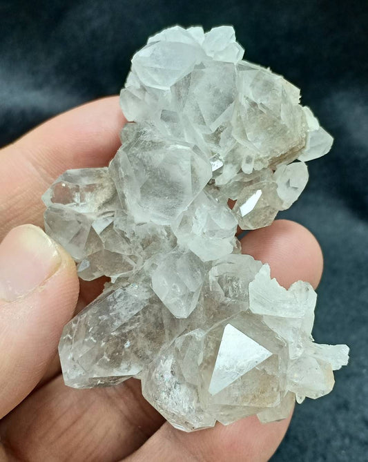 An amazing beautifully double terminated Quartz Crystals Cluster with very light smoke color 72 grams