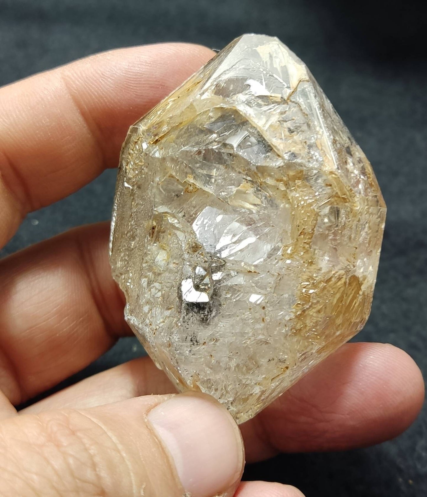 Fenster Skeletal window Quartz Crystal with clay inclusions 73 grams