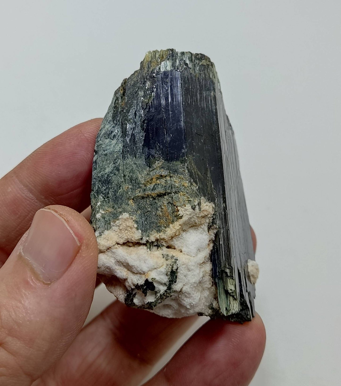 Single beautiful aesthetic terminated aegirine crystal specimen with Albite 140 grams