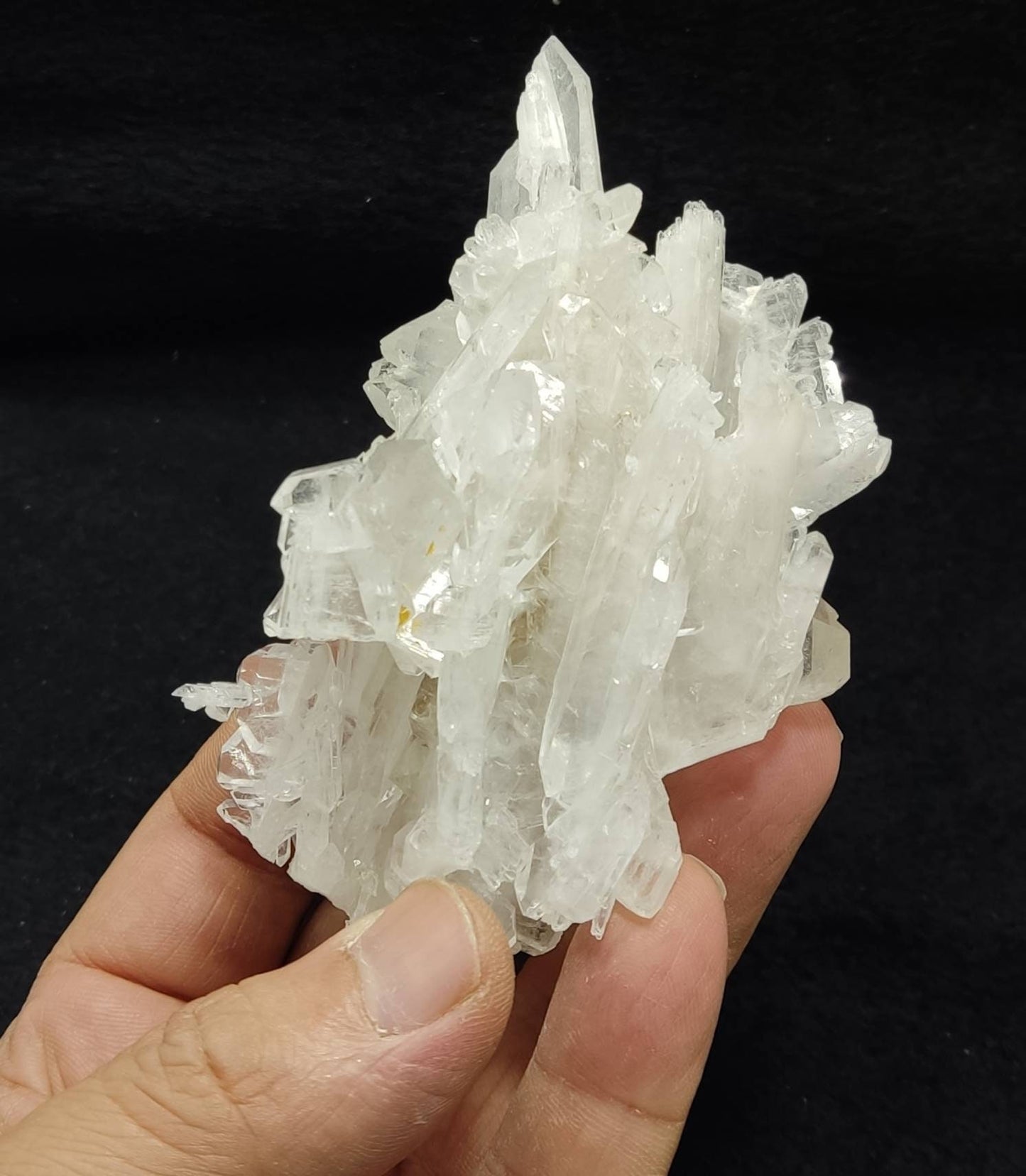 Single beautiful terminated Faden Quartz crystals cluster 216 grams