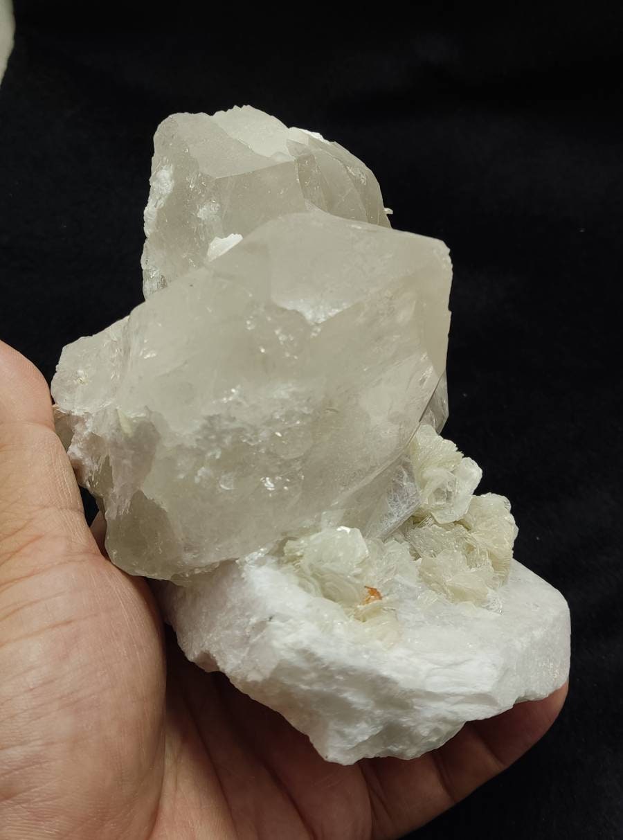 Amazing specimen of quartz crystals on Albite with muscovite and microlite 1099 grams