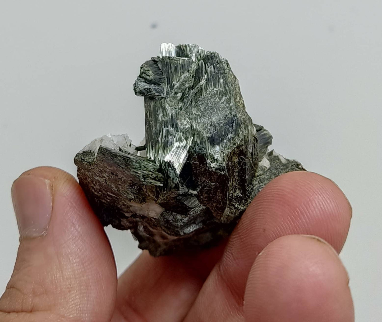 Single beautiful aesthetic aegirine crystals on matrix specimen 47 grams
