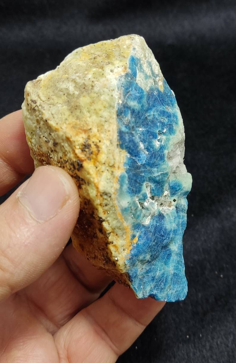 Amazing specimen of fluorescent Lazurite on matrix with pyrite 155 grams