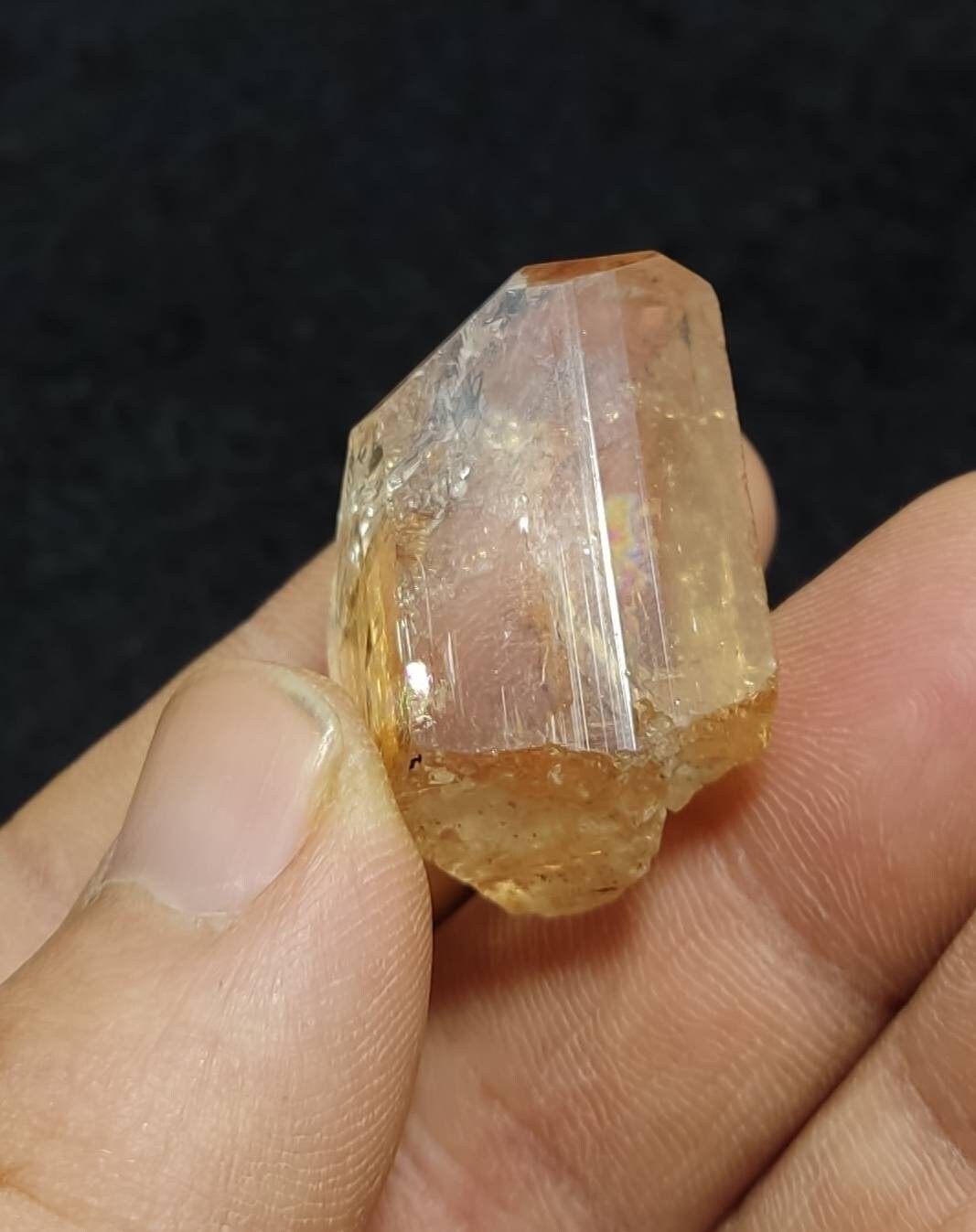 Single beautiful  very gemmy terminated Topaz crystal 24.5 grams