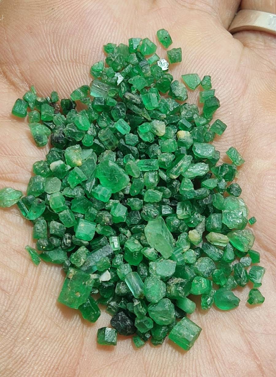 An amazing lot of natural small size rough emerald 56 carats