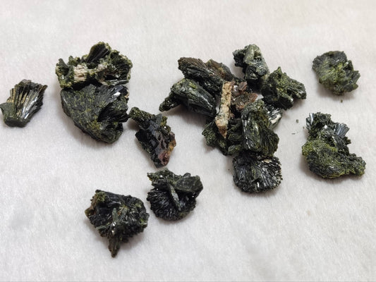 An Amazing lot of Epidote spray crystals  cluster with beautiful terminations 139 grams