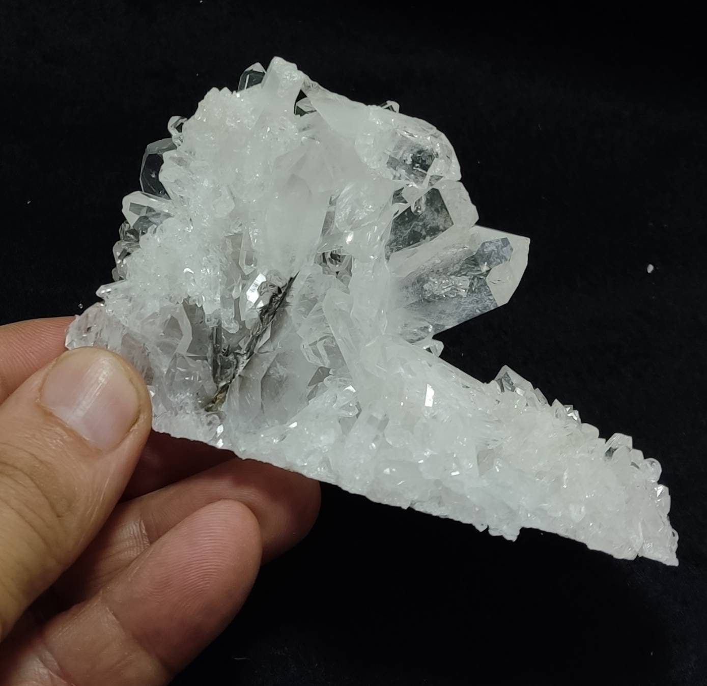 Single beautiful high lusterous Quartz Crystals with brookite on matrix 244 grams