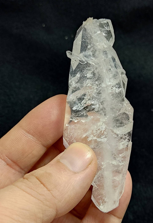 Clear faden quartz crystal 76 grams