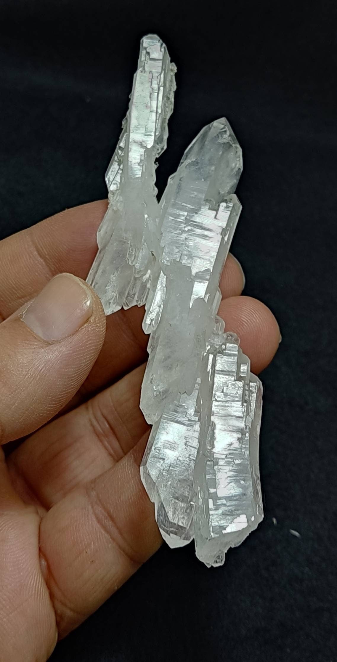 Clear faden quartz crystal 43 grams