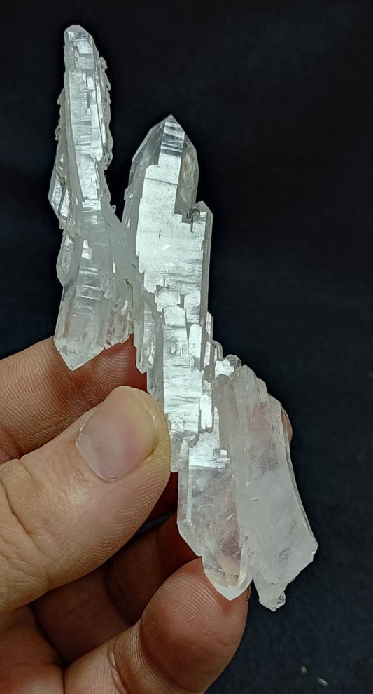 Clear faden quartz crystal 43 grams